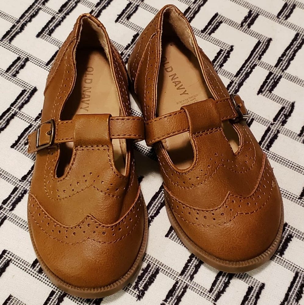 Brown old Navy shoes